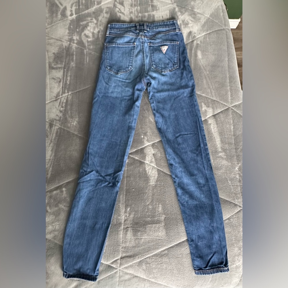 Guess High Rise Skinny Jeans - Picture 3 of 5